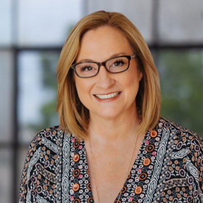 amywineco's profile picture. 🙌 Master success without losing yourself or those you love ➡️ Therapist & Performance Coach to Entrepreneurs & Professional Athletes