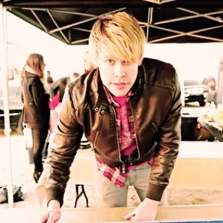 LemonHeadSam's profile picture. Sam I am. I don't like green eggs and ham. But I do like football, music, comic books and Avatar. I can speak Na'vi. I'm kind of awesome. LP RPG.