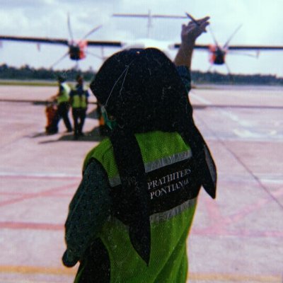 tri_nawati's profile picture. 