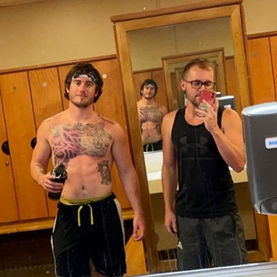 IanPoulos's profile picture. #FordTrucks o|||||||o