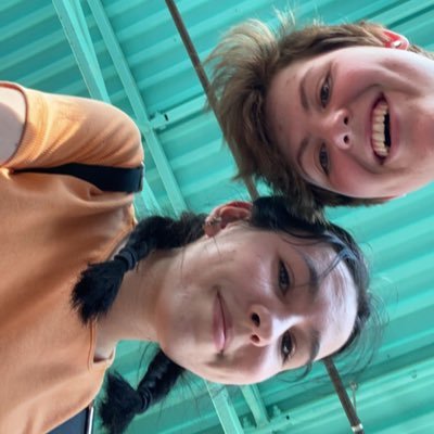 mebeingcaroline's profile picture. 