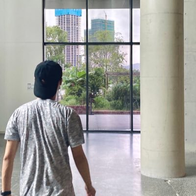 leesure11's profile picture. 🌇