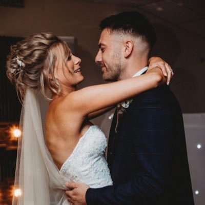 lewisprice2306's profile picture. 