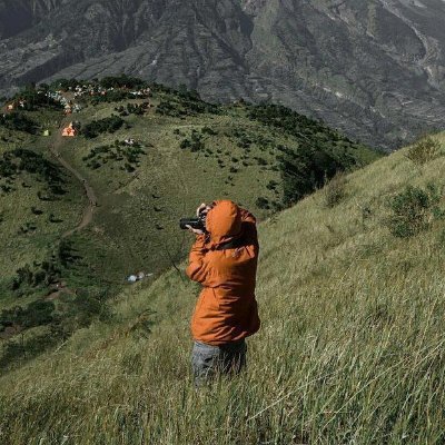 Berapapun penghasilan kita hari ini, sisihkan untuk bersedekah