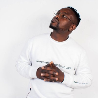 My name is Moses Maphanga
Well known as Flamestar Moss upcoming vocalist - specializing in deep house, afro house, i am crazy about music.