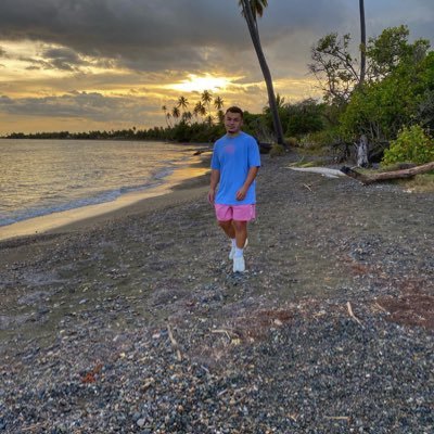 Jugador de pelota 🔥
18 añitos 😵💫
Salinas,Puerto Rico 🇵🇷
Snap:Jeanbo06
Ig: Jean Bonilla06