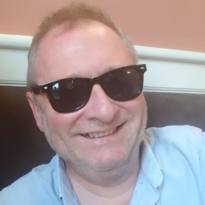 boxelboy's profile picture. kite-surfing, software-hacking, chocolate-eating, coffee-drinking geek. proud to be a mental health first aider