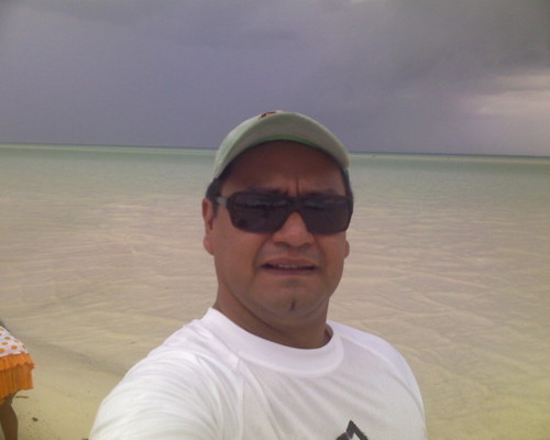 AbeChavez's profile picture. Abogado postulante: antes que conocimientos jurídicos, la confianza, lealtad, responsabilidad y honestidas son valores que debe ofertar un jurisconsulto.