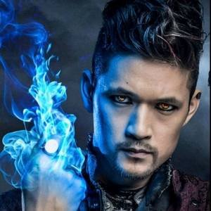 Adventurer extraordinair. Canoodling with my husband @AlecGideonBane. Glitter goes with all. #FanAcct Dark Bane. {Parody}