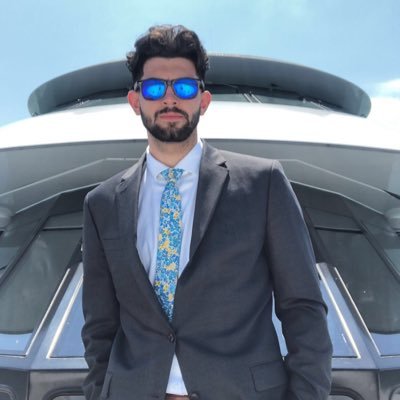 AveryIsmail's profile picture. big, tall, and ready to ball