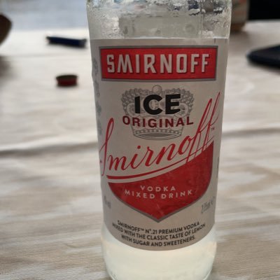 zugumzugde's profile picture. 