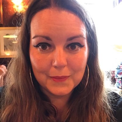 ♥️'s : 📚🧩🎲🎧🎬🎟🥂🧁🌈💐🦋👠🧚🏻♀️🧛🏻♀️🧗🏼♀️ Raising my daughter as a warrior! Strong like Amazon 💪🏻