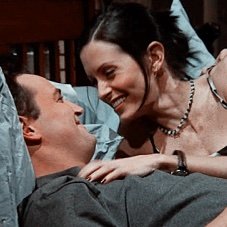 F.r.i.e.n.d.s lover. Adore mondler/matteney 🥰⛲️ 
“Life is better when you’re laughing, so go watch Friends”