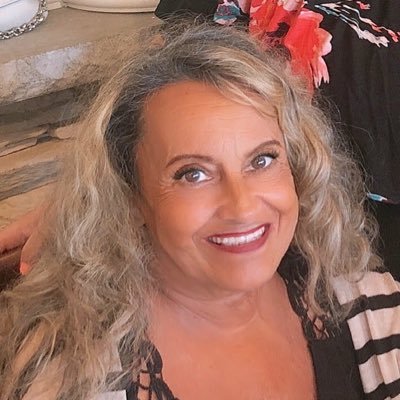 cindybonil's profile picture. 