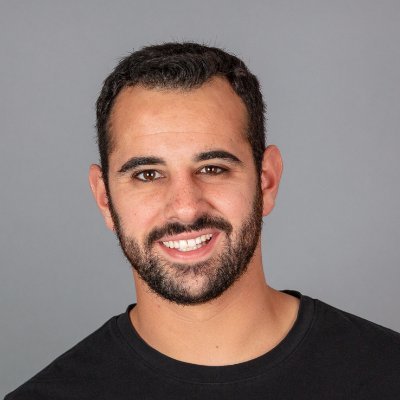 Now: representing the top knowledge creators on the internet @ Smooth Media 🧠 | Prev: founded Zcruit (120+ D1 football clients) 🏈