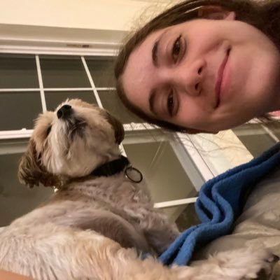 emilieeeeeee's profile picture. hi