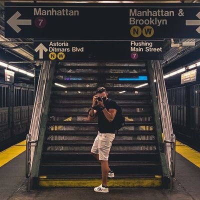 stillperspectiv's profile picture. 📷
I like to shoot photos with old cameras. 

Film and digital
....but mostly film.

The thing that frightens me most is to live a life without passion