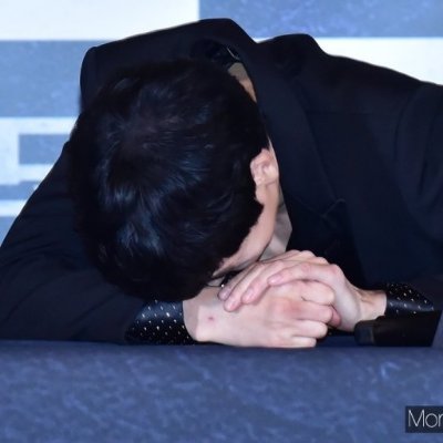 🏄🏻세상에서 제일 가는 참치 강참치!!!!!!🏄🏻🤸‍♂️
쓰나미LA 존버