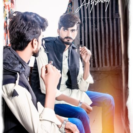ایک تم ہی نہ مل سکے ورنہ 
ملنے والے بچھڑ بچھڑ کے ملے