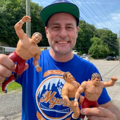 Here to share gems from my pro wrestling memorabilia collection. Co-Admin at @wvfighunters on IG, @fig_wv on Twitter. IRL: Public radio stuff.