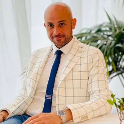 Loris_D_N_'s profile picture. Il cambiamento è la la vivacità della vita!