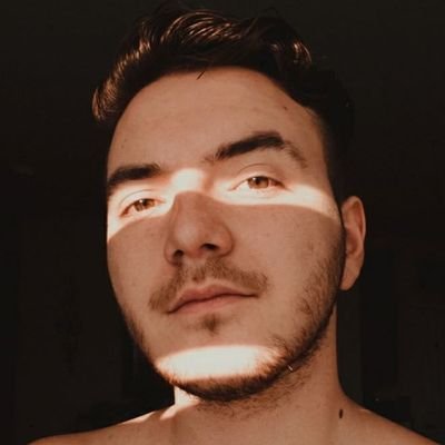 Anfernius's profile picture. 24
Vegas living
He/Him