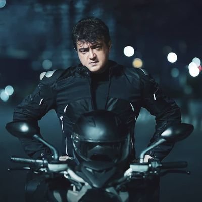 Ganeshkumar_U1's profile picture. தனிமை அழகானது🖤
என்றும் U1...❤