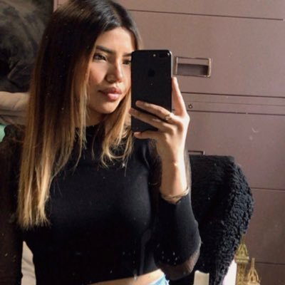 danaxxw's profile picture. 