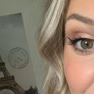 _AnnaHayes's profile picture. i chat too much