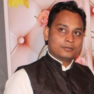 অসীমের মাঝে একাকিত্ব আমি। বিধির নিষ্ঠুর বিধানে ডানাকাটা যন্ত্রনাকাতর পাখির মতো আজও।