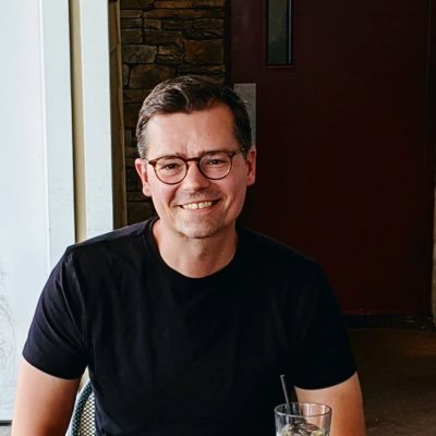 I edit books for @LexhamPress, and write sometimes. MDiv from @regentcollege, STM student at @NashotahHouse. “By him all things hold together” (Col 1:17).