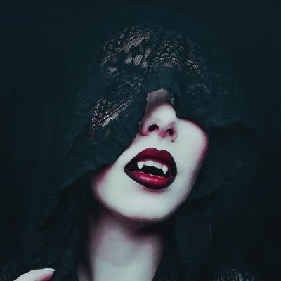 18+ | vampire the masquerade oc | written by bailey
