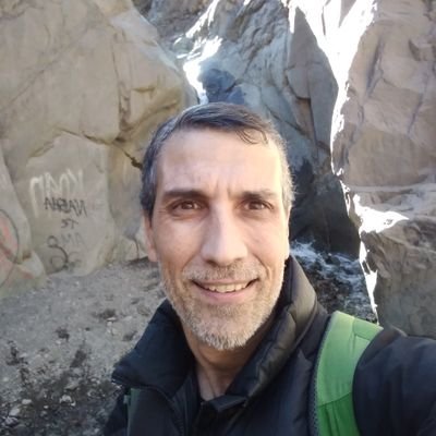 Enólogo/papá de Baltazar/Azul de corazón/Liberal.