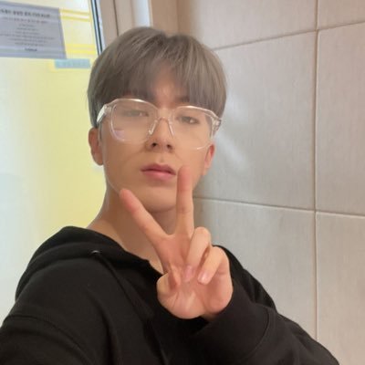 justforsangwoo's profile picture. 