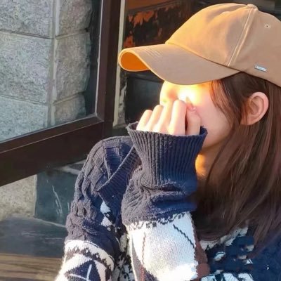 _Tsukiia's profile picture. Elegance is a beauty that only fades. #Blackview