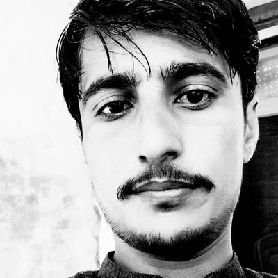 usman4752's profile picture. 