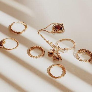 Fashion5ws is your go-to source for everything fashion-related. Join our community of trendsetters and stay on top of the latest looks. #fashionlover #blogger