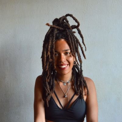 Negra Poeta || Free Thinker || Socióloga desencantada || Co-fundadora de Uhuru Valencia