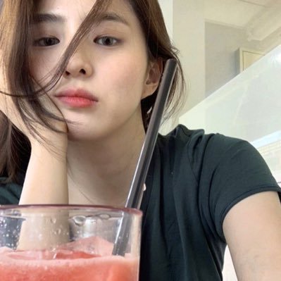 Hello! this is 𝐀𝐥𝐞𝐚, you can call me 𝐋𝐞𝐚 or 𝐀𝐥𝐞. Knock my DM if you need something from me, have a good day! ♡