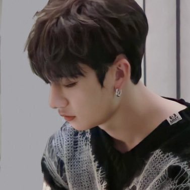 Iwtchan's profile picture. me fui denme sb