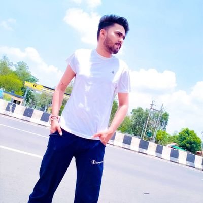 🔱🔱🚩धर्मो रक्षति रक्षिता🔱🔱🚩
विद्यार्थी 🎓🎓
कट्टर हिन्दू🔥 🔱🔱🇮🇳🇮🇳
समाजसेवी , हिंदू वादी