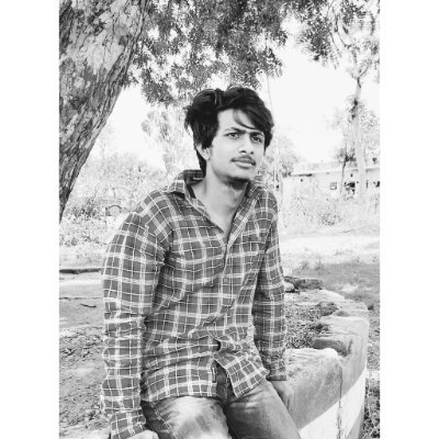 ॐ
Carpediam🖤
|| सब सुख लैहे तुम्हारी सरना ||
|| तुम रक्षक काहू को डरना ||
🚩🙏🚩