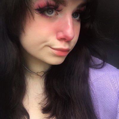 Scarletteve03's profile picture. 17, she/her