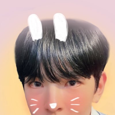 𝗺𝗲𝗺𝘂 } ;-)さんのプロフィール画像