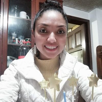 ESL teacher in NC. I love my family, my job, traveling, learning from others , sharing my culture 💕. My hobbies are painting and taking pictures! 😁