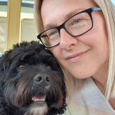 karenwarne29's profile picture. Angels have four legs and bark 🐕🐾💖