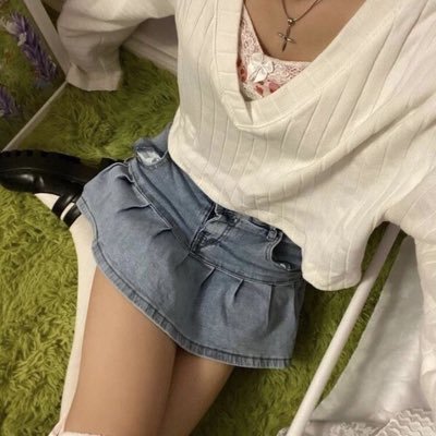 tomilsari's profile picture. bi | she/her ❀ edtwt¡