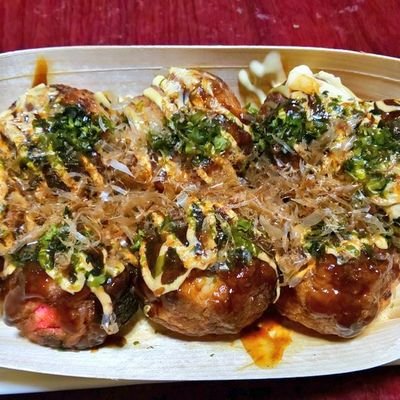 釣り大好きです。魚を捌く事も料理も大好きです。
築地銀だこ大好き😍大阪たこ焼き大好き😍たこ焼き焼く事が大好きです☺️👍️🐙
今現在、好きな動画は、あんこうアワーズ、釣りスギ四平さん。鈴木盛央さんの動画、masa＆teru君の動画、釣りいろは。釣りよかでしょう。あとは料理の動画。
エロ垢❌