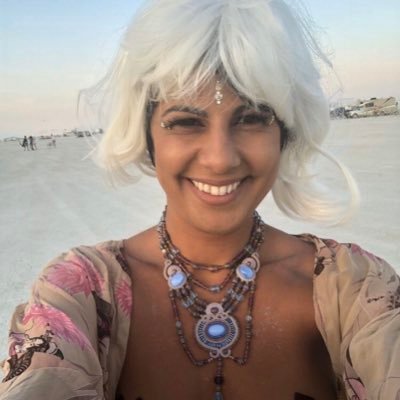 priestesscyfrin's profile picture. A ray of light  💡living her best life 🥰🥰