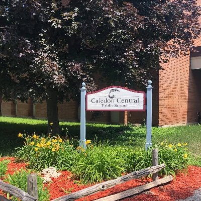 A K-8 school in the heart of Caledon Village
Creating a Heart of Service & Excellence Together!